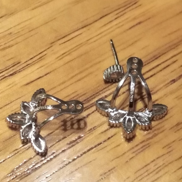 Pear cz stud curtain sterling silver earrings - Picture 4 of 4